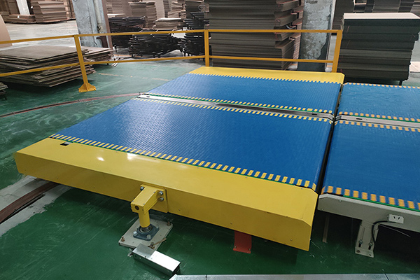 Поворотная тележка для передачи под прямым углом